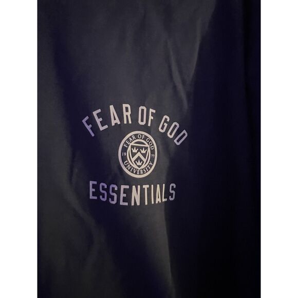 Fear of God ESSENTIALS Crew Neck T-Shirt (*FITS LIKE AN OVERSIZED LARGE*) - Picture 2 of 7
